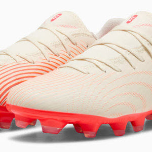 Erwachsenen Fußballschuhe