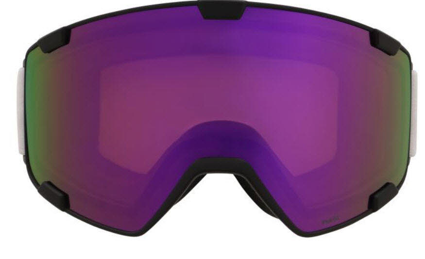 Red Bull Park verspiegelt lila