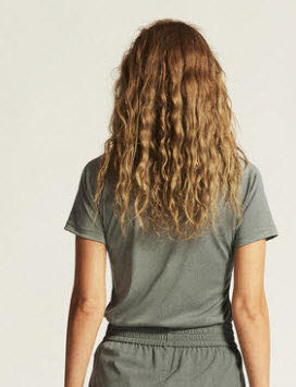 CLIQUE CORE ESSENCE LOGO TEE W